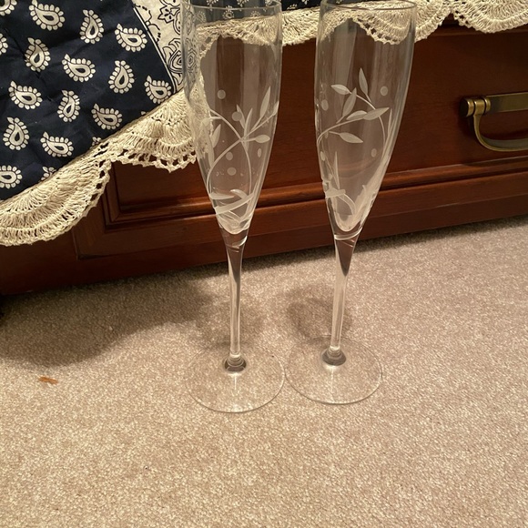 2 Lenox Crystal Etched Champagne Glass Flutes 11 1/8" - Picture 1 of 6